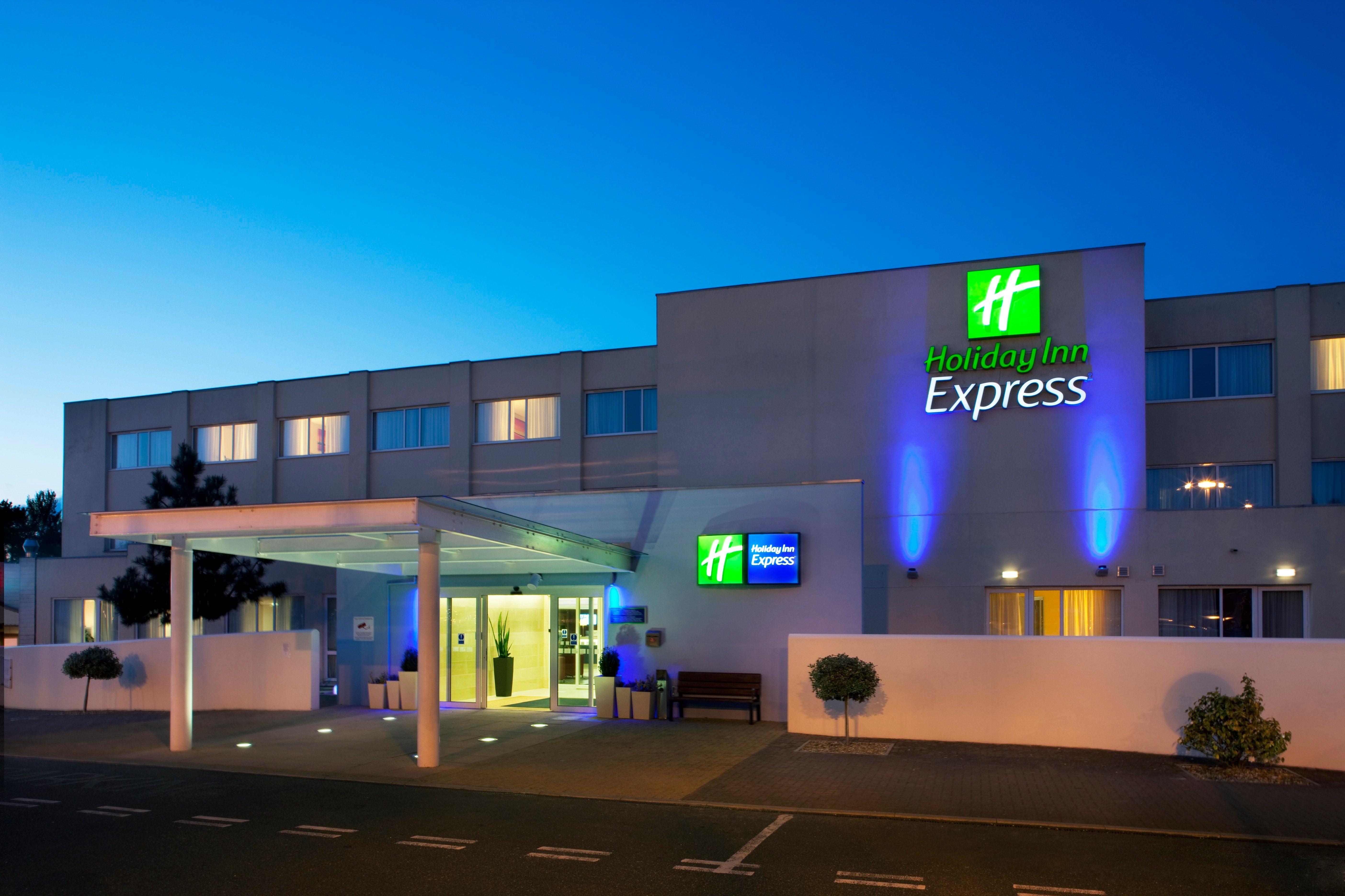 Holiday Inn Express Norwich, An Ihg Hotel Exterior photo